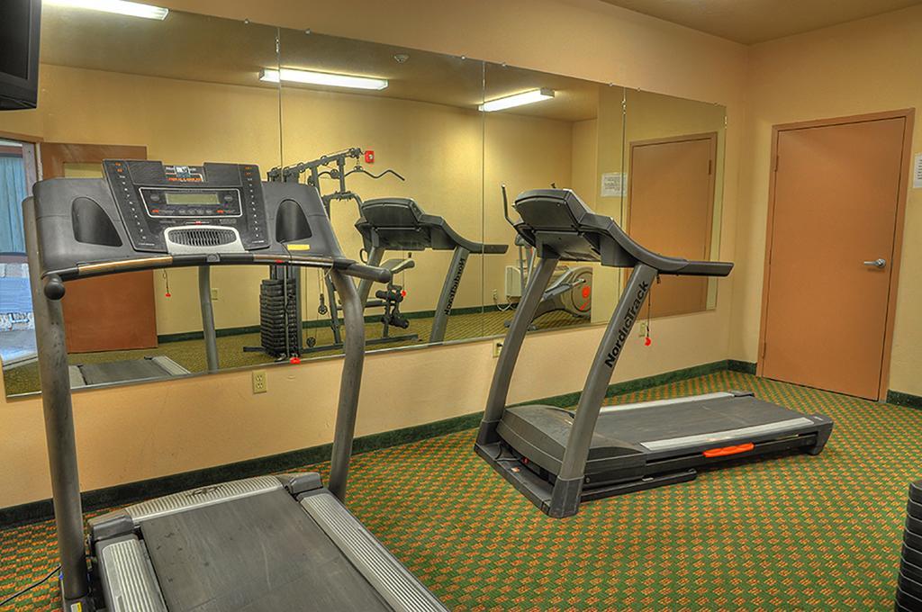 Lone Star Inn And Suites Виктория Экстерьер фото