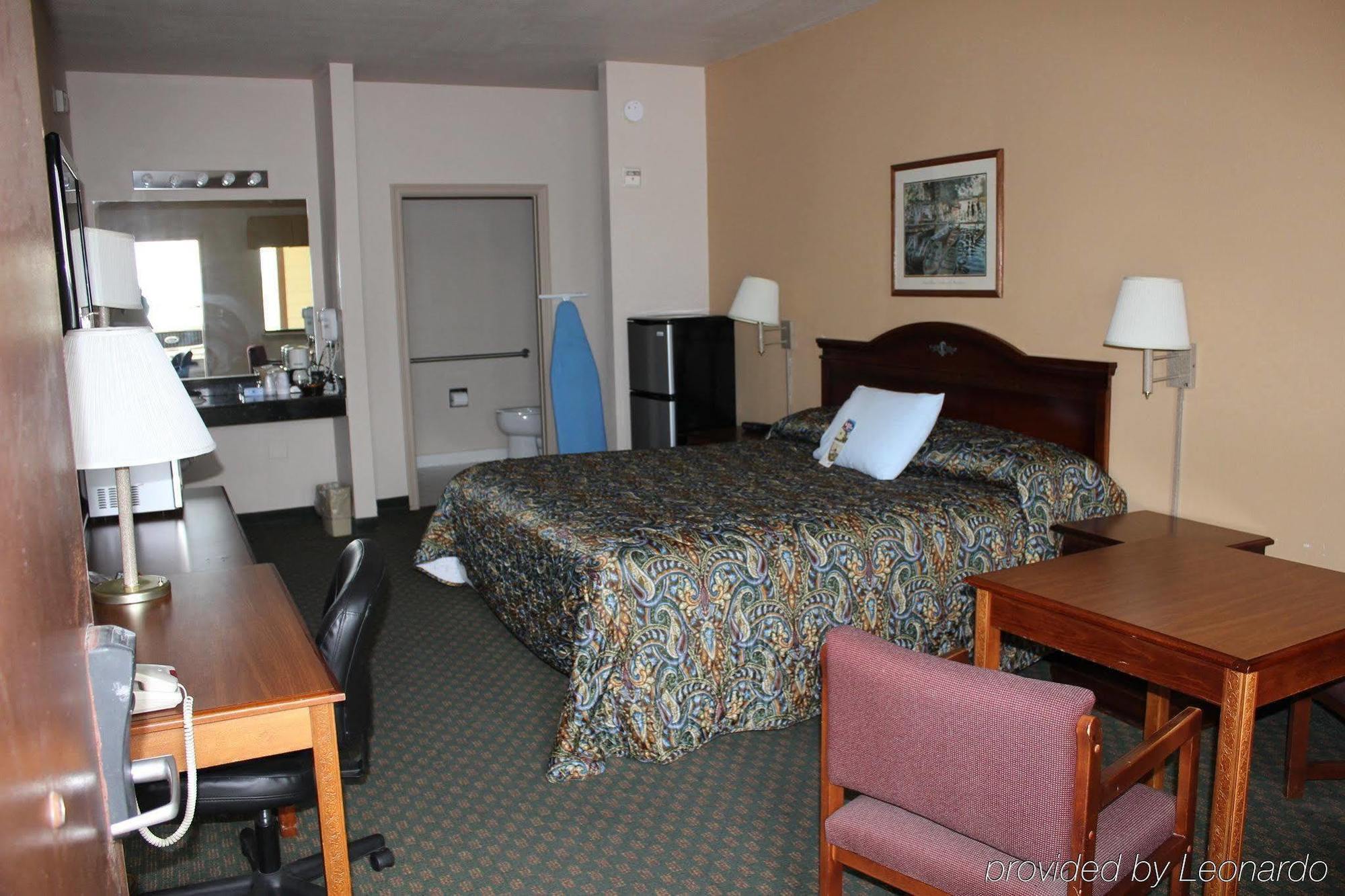 Lone Star Inn And Suites Виктория Экстерьер фото