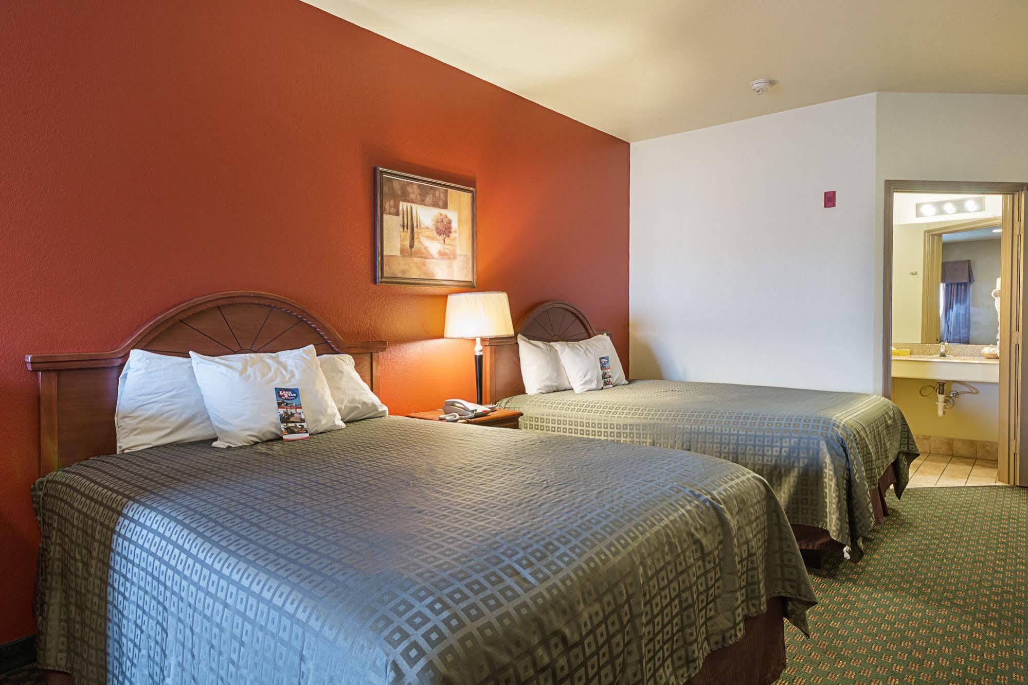 Lone Star Inn And Suites Виктория Экстерьер фото