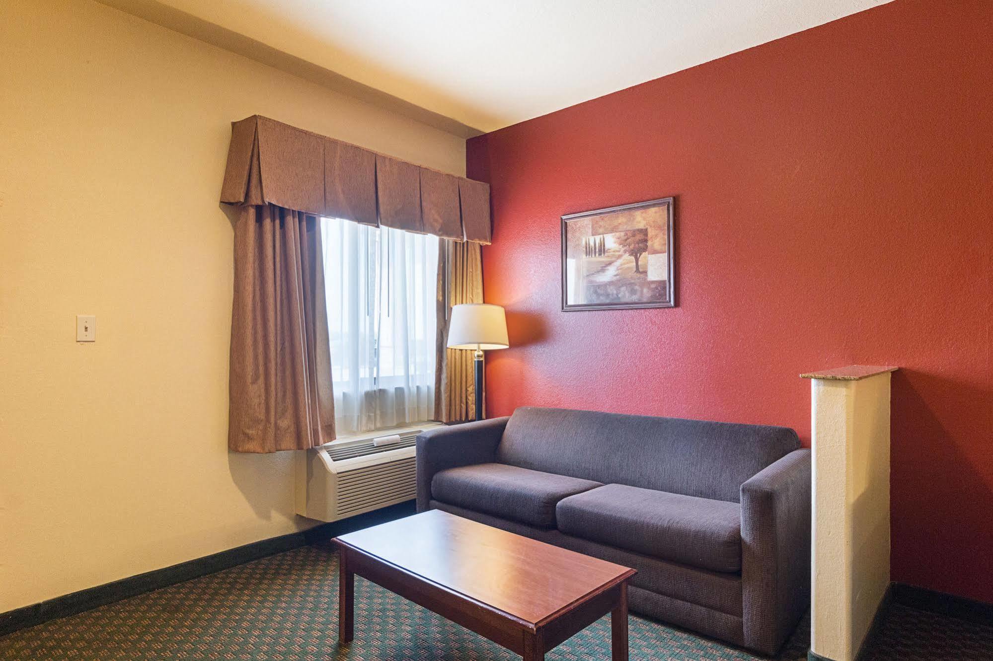 Lone Star Inn And Suites Виктория Экстерьер фото